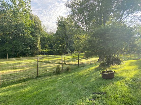 17 Old Chester Rd #4