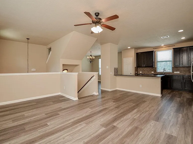 3307 Home Point Dr — Photo 9