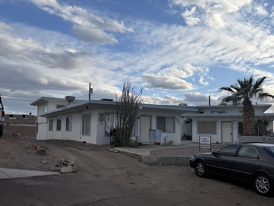 1st image of 3026 Palisades Ln APT 4