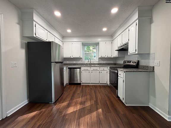 5th image of 6 Crescent Ln