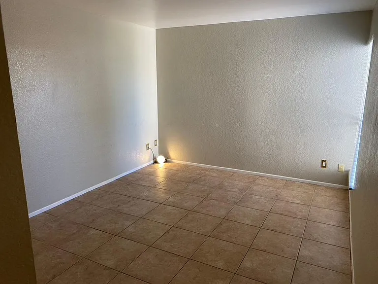 4211 E Palm Ln #106 — Photo 11