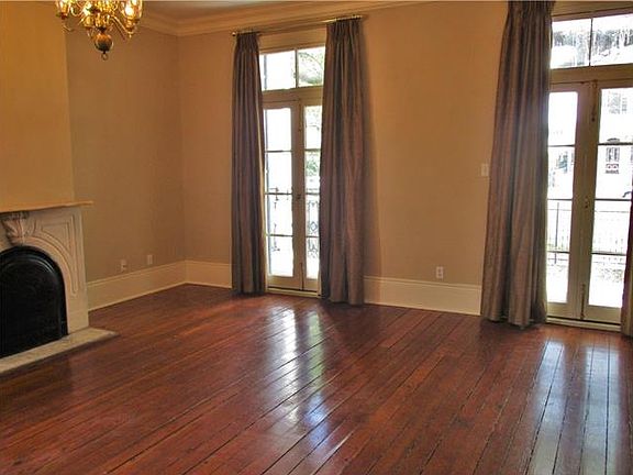 4th image of 2301 St Charles Ave