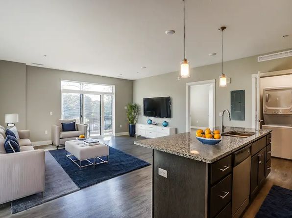 1 Carlton Ave SE #25102