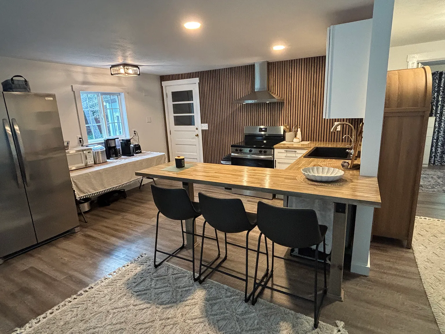 1 bed, 1000 sqft, $1,200 — Photo 3