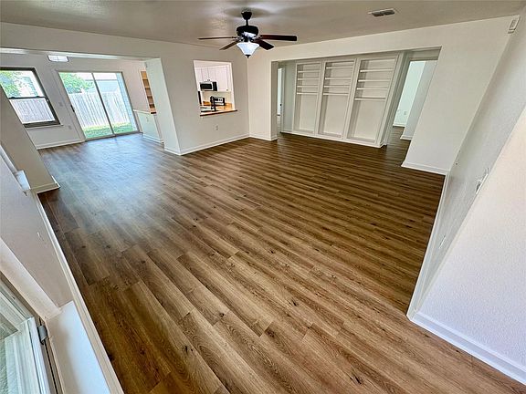 5th image of 8003 Bannock Ln
