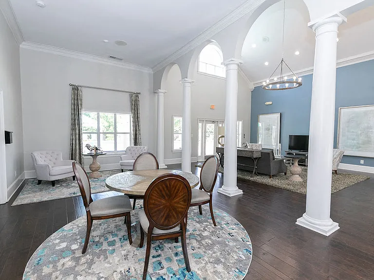 Villas at Hampton — Photo 4