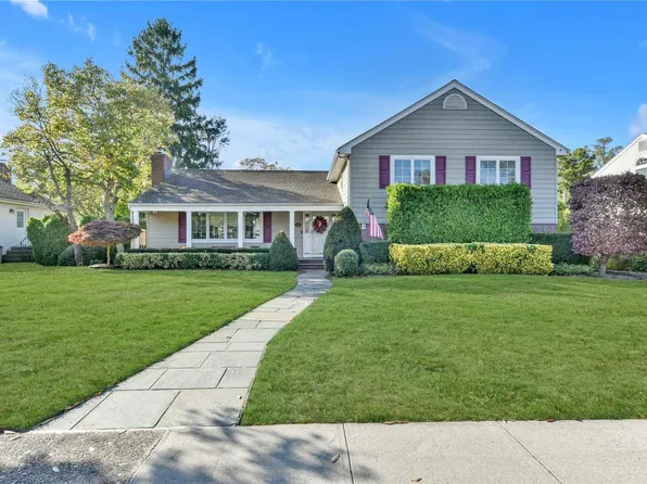 138 Lee Road, Garden City, NY 11530