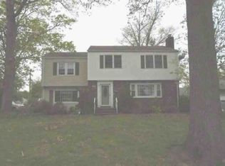 535 Chestnut St, Middlesex, NJ 08846
