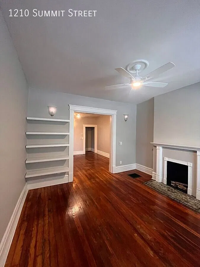 3 Bed on Summit Available Fall 2027!! — Photo 4