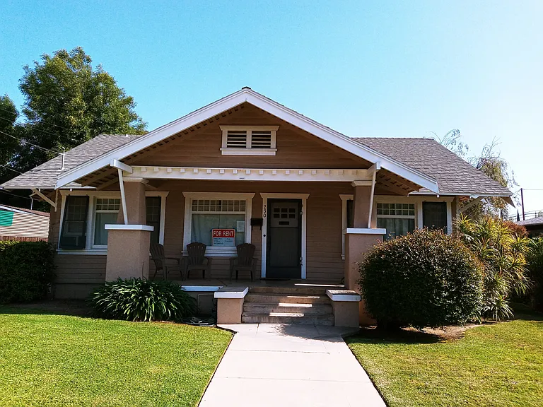230 W Palm Ave — Photo 1