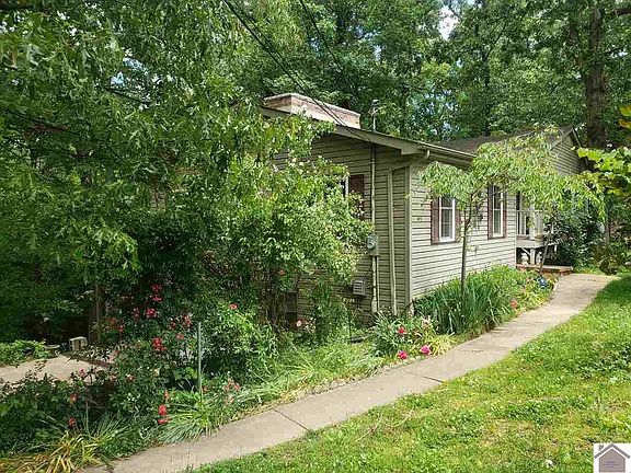 3rd image of 57 Elliott St