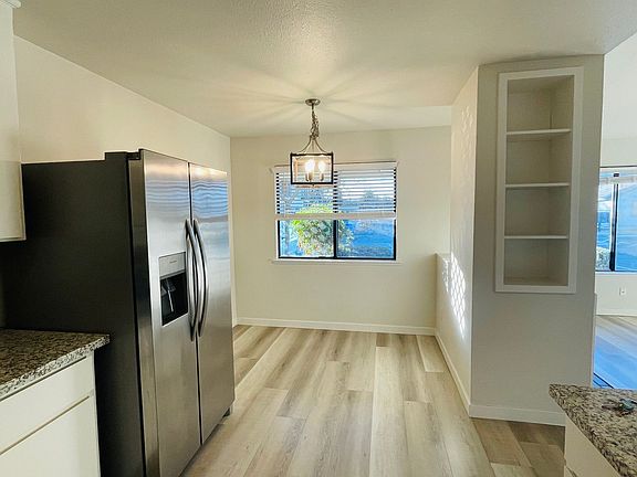 4th image of 2389 Alta Garden Ln #54