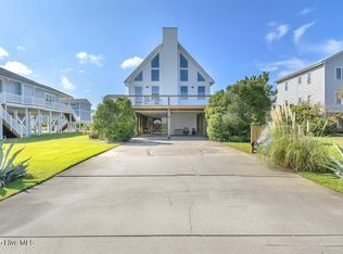6707 Kings Lynn Dr, Oak Island, NC 28465