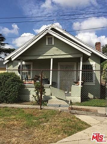 1st image of 1679 E 110th St
