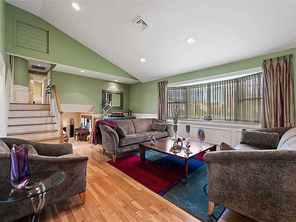 4th image of 152 Harbor Ln