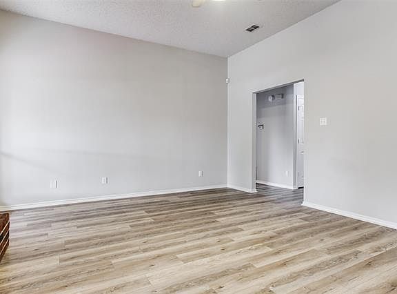 3rd image of 7408 Crosswicks Cir