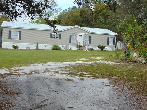 2nd image of 135 E Moccasin Creek Ln