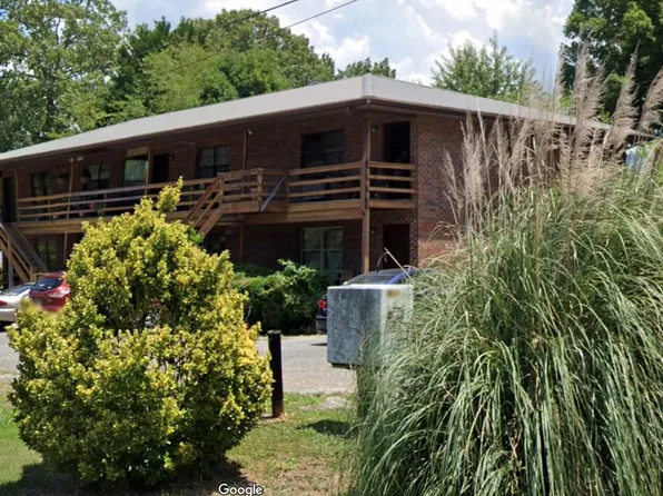 219 Lake View Dr, Chatsworth, GA 30705