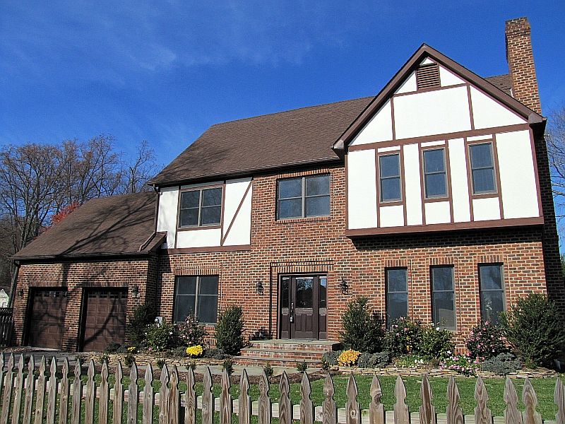 1st image of 7802 Marthas Ln