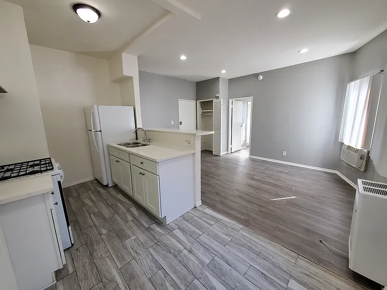 3020 Altura St #3 — Photo 3