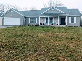 7 Grovewood Ln, Rochester, NY 14624