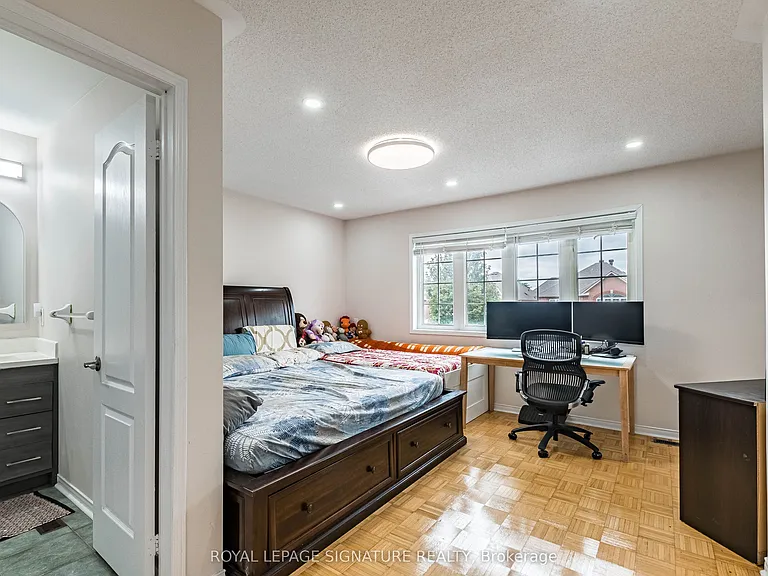 35 Whitehouse Cres — Photo 35