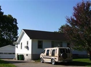 97 Truman Dr, Fairborn, OH 45324