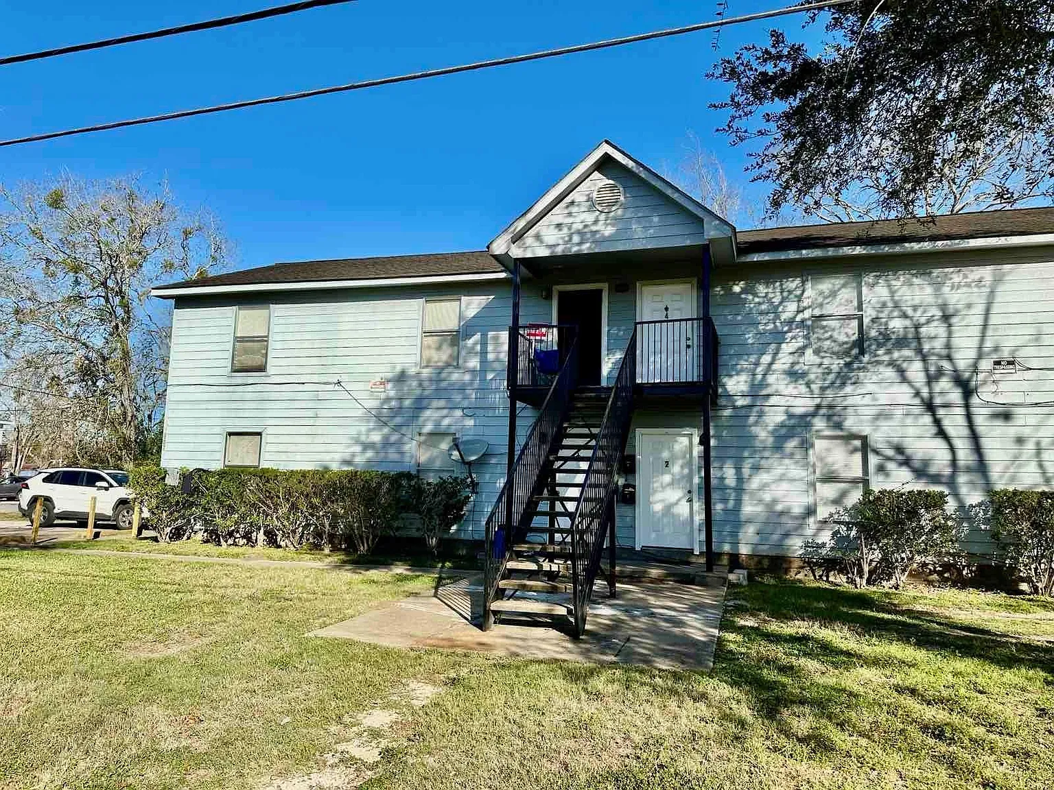 2 bed, 1.0 bath, 850 sqft, $695 — Photo 1