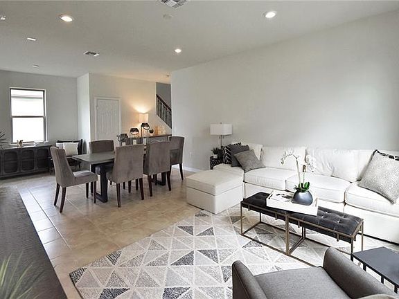3rd image of 1872 Cayman Cove Cir