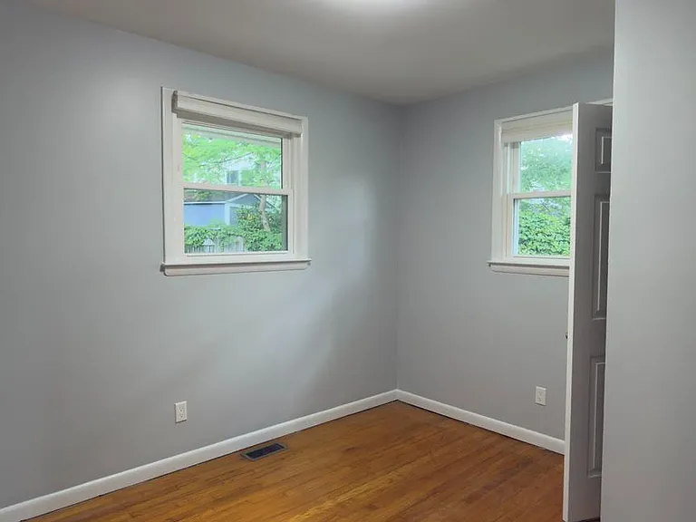 556 Orchard St NW — Photo 9