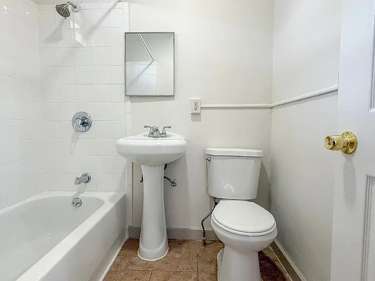 31-33 Bond St — Photo 12