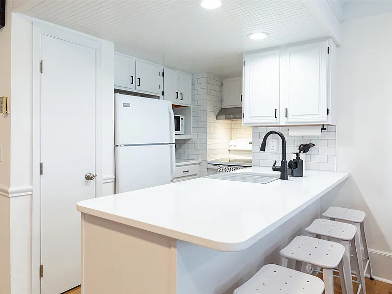 48 Columbia St #1 — Photo 3