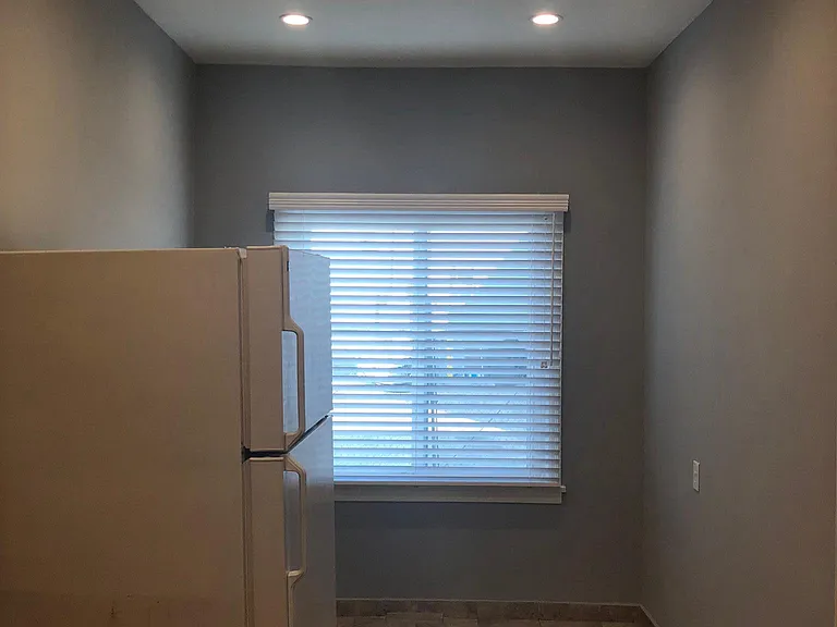 114 W Eulalia St #4 — Photo 34
