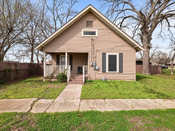 429 Hancock St, Gainesville, TX 76240