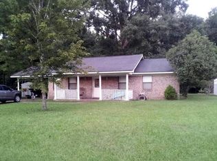 102 Crestview Dr, Livingston, AL 35470