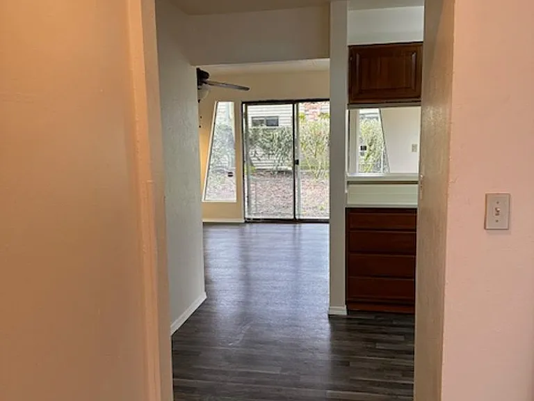 8003 N Wabash Ave — Photo 4