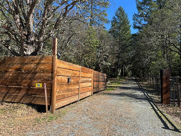 2nd image of 541 Board Shanty Rd