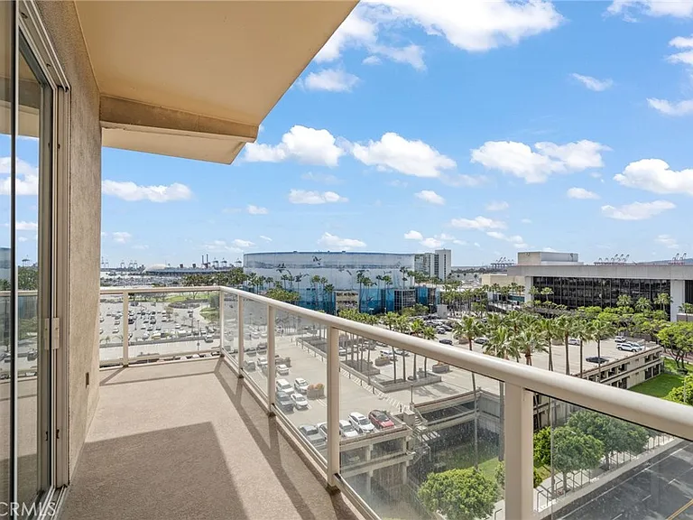 488 E Ocean Blvd #717 — Photo 11