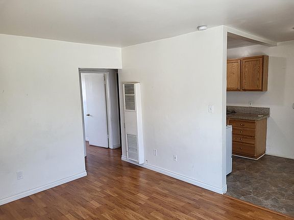 3rd image of 956 S Gilbuck Dr APT C
