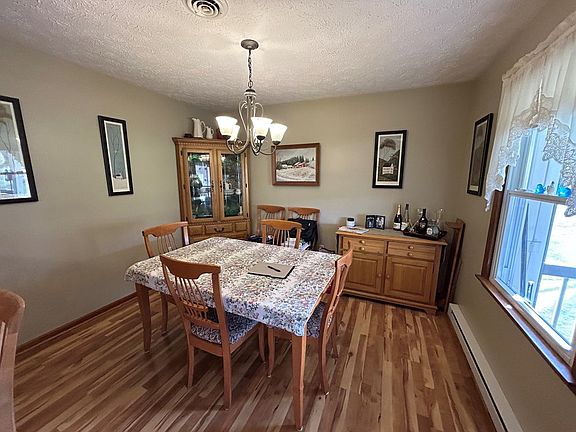 5th image of 105 Antler Dr