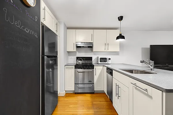 Sold by Corcoran | media 19