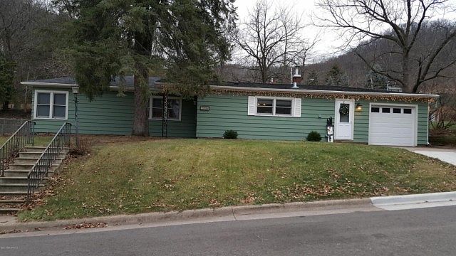1st image of 1335 Lakeview Ave