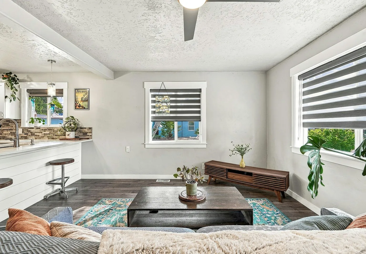 1300 West Melrose Street — Photo 4