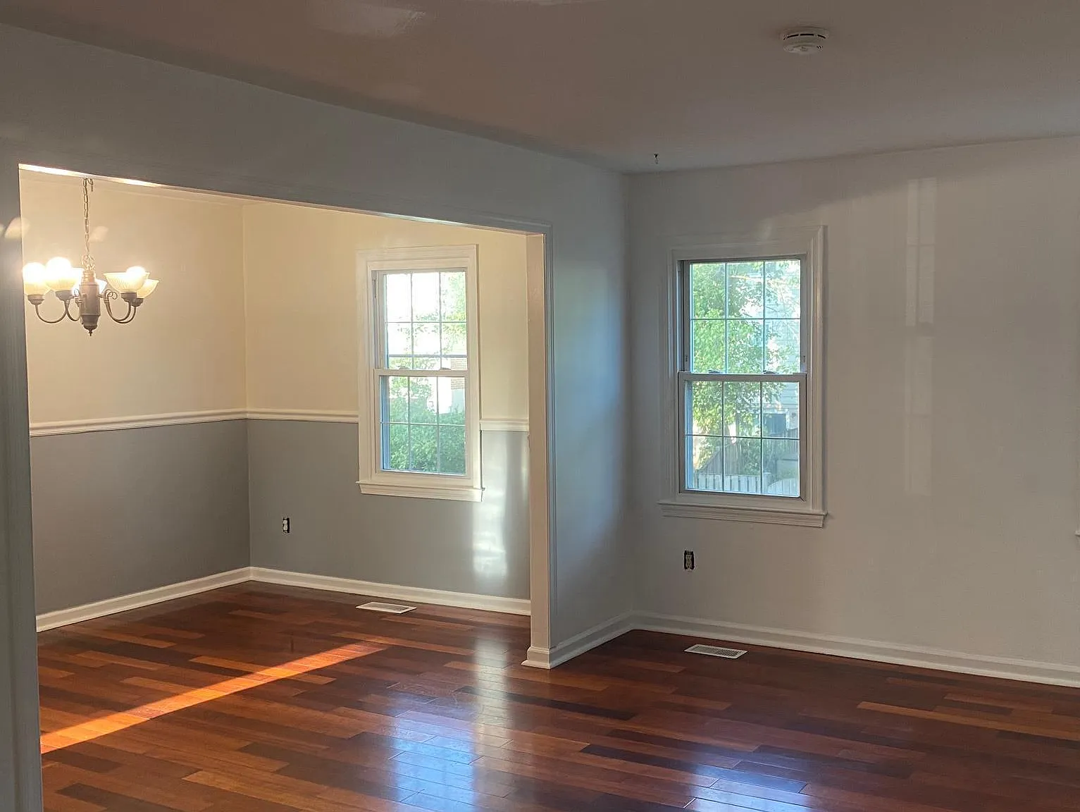 3 bed, 1.5 bath, 1540 sqft, $2,400 — Photo 2