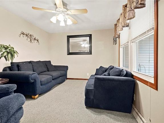 5th image of 462 Melbourne Ave
