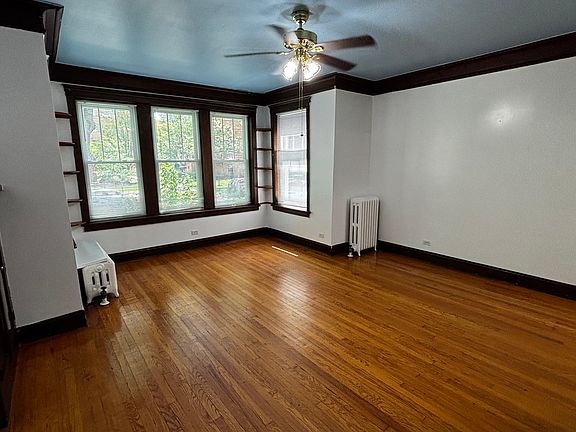 4th image of 4930 N Wolcott Ave APT 1