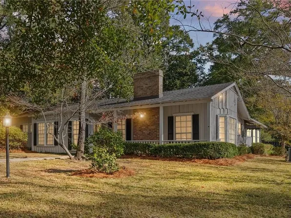 2 Buerger Rd, Mobile, AL 36608