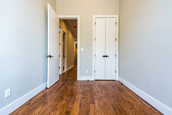 Rented by Nooklyn NYC LLC | media 11