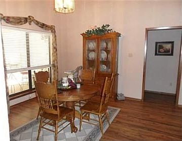3rd image of 4125 Green Oak Dr