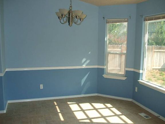 4th image of 20550 Wyeth Ave